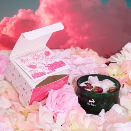 (image for) Hop Hare Crystal Magic Flower Candle - The Lovers