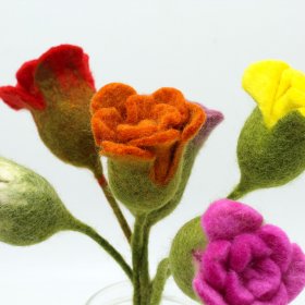 Felt Flowers - Roses (assorted colours) Felt Flowers - Roses (assorted colours)