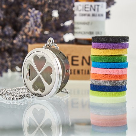(image for) Aromatherapy Diffuser Necklace - Four Leaf Clover 30mm