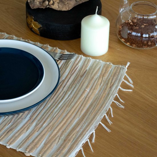 (image for) Water Hyacinth Natural Placemat - Natural Tiger with Fringe