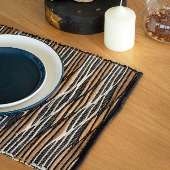 (image for) Water Hyacinth Natural Placemat - Black and White Waves